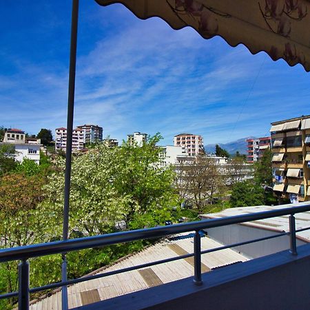 Apartament Duzgo Gjirokastër Esterno foto
