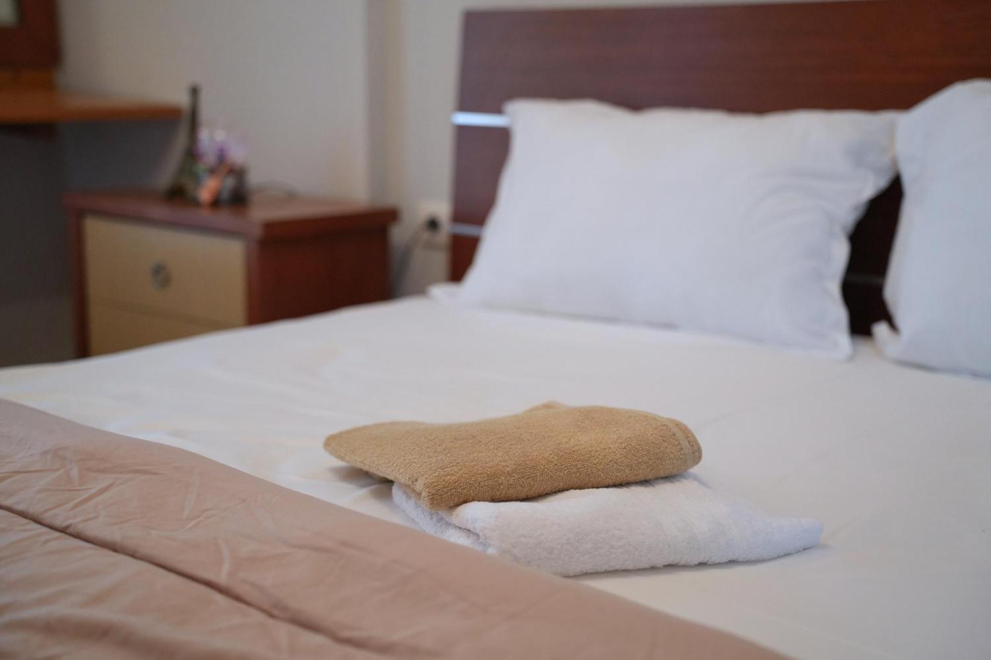 Apartament Duzgo Gjirokastër Esterno foto