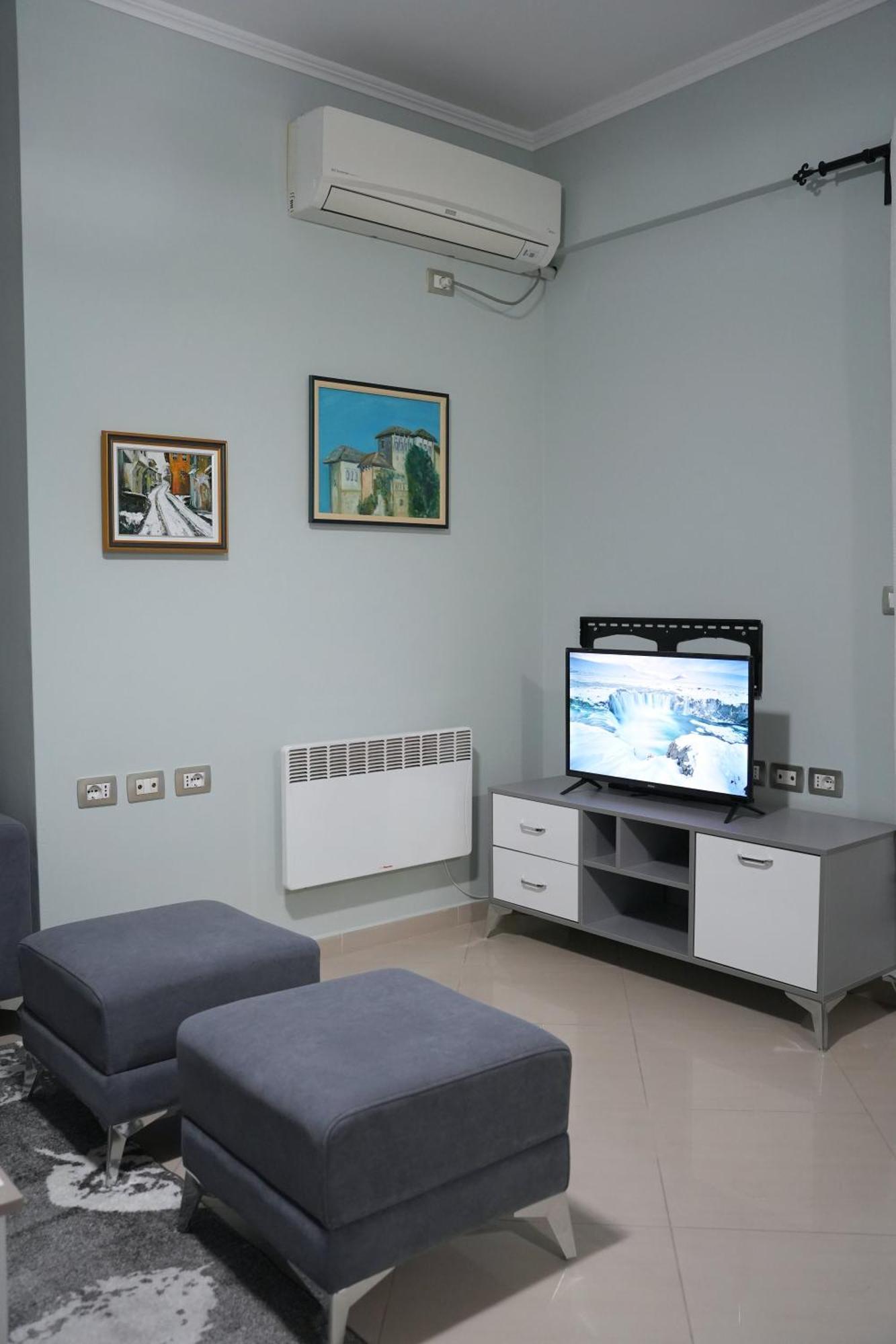 Apartament Duzgo Gjirokastër Esterno foto