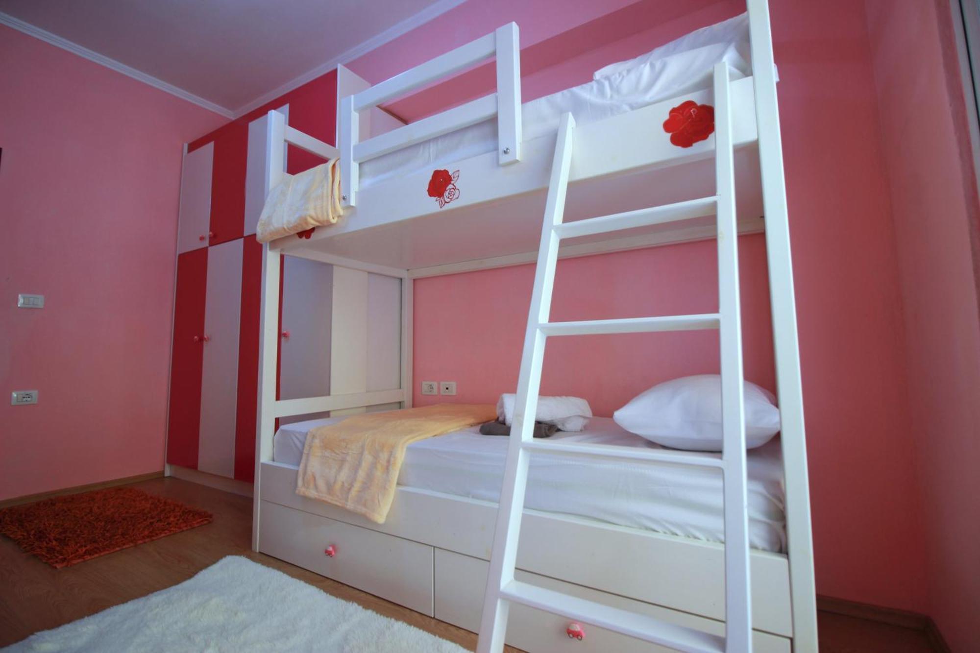 Apartament Duzgo Gjirokastër Esterno foto