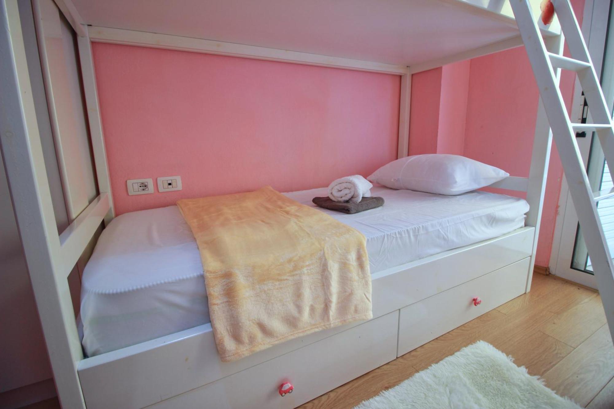 Apartament Duzgo Gjirokastër Esterno foto